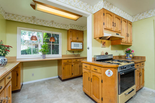 2238 Garfias Drive, Pasadena CA: https://media.crmls.org/mediaz/5280b883-d3eb-4286-ad33-0ad1d096ebae.jpg