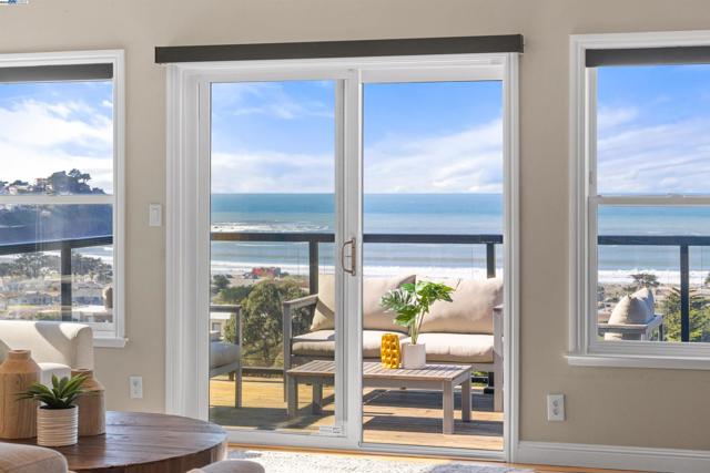 674 Corona Dr, Pacifica CA: https://media.crmls.org/mediaz/52813c47-cd87-41c2-bf4f-0c95077f43b0.jpg