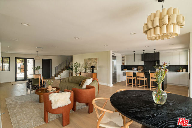 1615 Sargent Place, Los Angeles CA: https://media.crmls.org/mediaz/5281f9b5-4fe4-4501-b8e9-6bca56aa8654.jpg