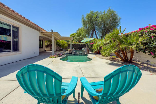 40421 Calle Santa Anita, Indio CA: https://media.crmls.org/mediaz/52828efd-b748-4ca2-bf4b-e5ce790cffa6.jpg