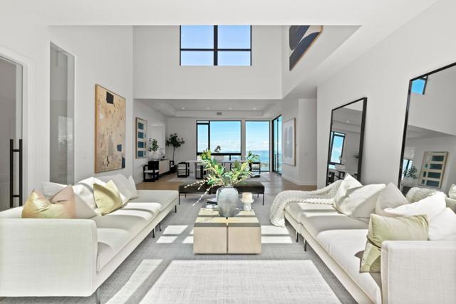 3 Wolfback Ridge Road, Sausalito CA: https://media.crmls.org/mediaz/5282d75a-08e4-4cda-a26e-520281f4b42f.jpg
