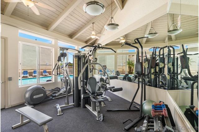 4007 Crown Point Drive, San Diego CA: https://media.crmls.org/mediaz/5283be08-a9da-4f67-9ec0-95864609ad3f.jpg