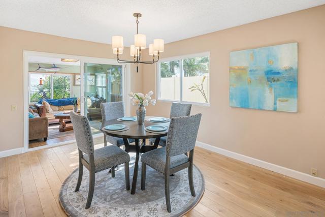 7945 Shadow Hill Dr, La Mesa CA: https://media.crmls.org/mediaz/52840c95-d4c3-47e6-ba9c-f03cba875ee2.jpg