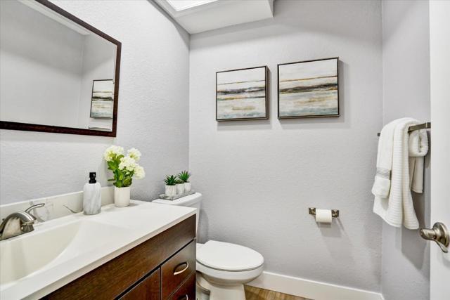 3746 Cardinal Terrace, Fremont CA: https://media.crmls.org/mediaz/528447cd-e65b-4334-b4c6-5ba756d3147a.jpg