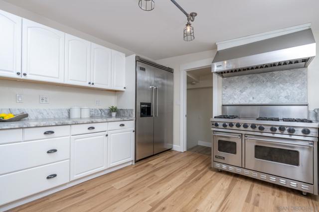 Image 49 of 75 For 12325 Lemoncrest Drive