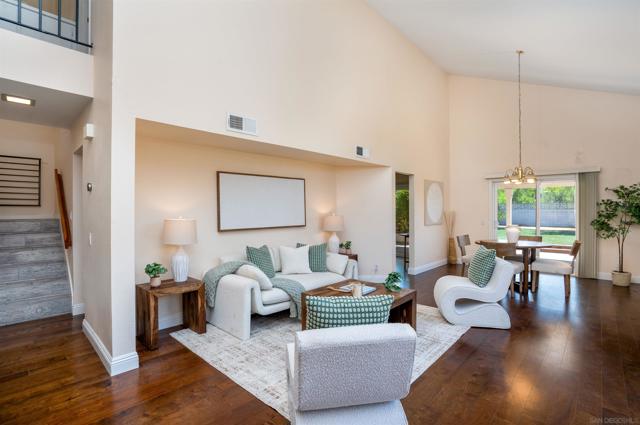 15865 Lofty Trail Dr, San Diego CA: https://media.crmls.org/mediaz/5288a9f3-9339-4666-8011-96d2b40995a1.jpg