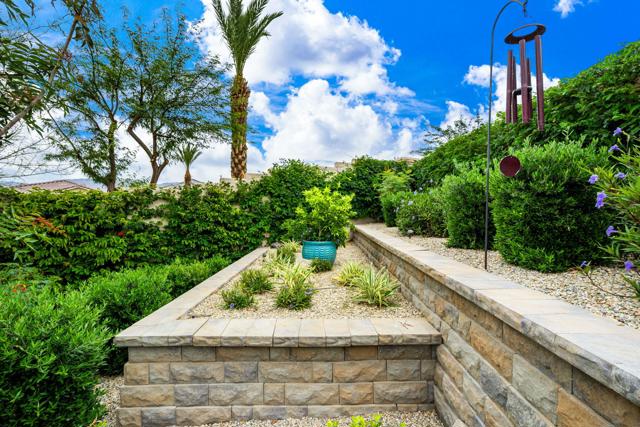 85568 Brovello Drive, Indio CA: https://media.crmls.org/mediaz/5289b442-1704-4d32-8100-5a81dd215dc9.jpg