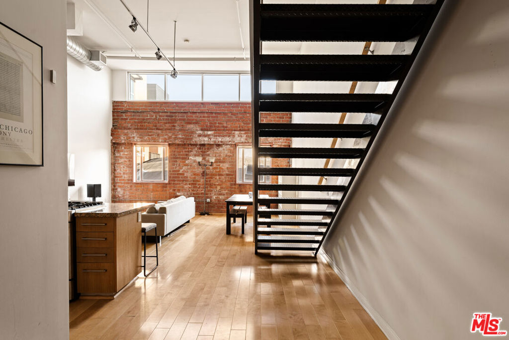 120 S Hewitt Street #16