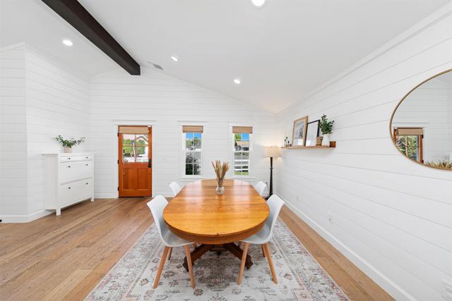 2103 Loquat Place, Oceanside CA: https://media.crmls.org/mediaz/528a77d8-e94c-4944-a3c7-0f4192553824.jpg