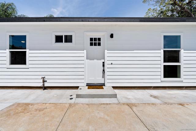 1160 Erica St, Escondido CA: https://media.crmls.org/mediaz/528abd30-412d-4399-861c-e6591332f5f7.jpg