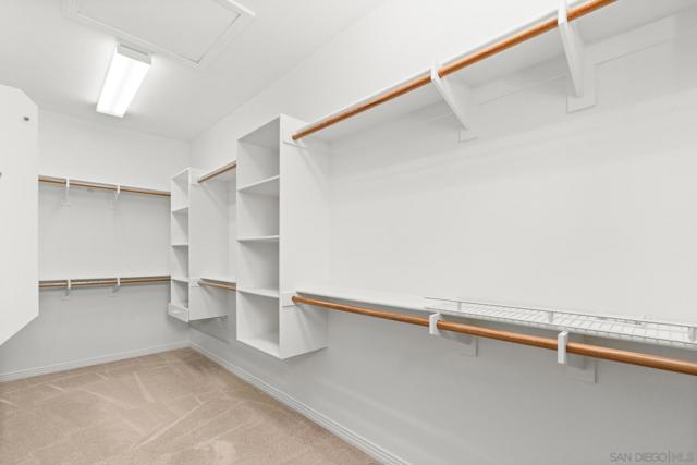 616 Marlin Ln, Carlsbad CA: https://media.crmls.org/mediaz/528b089a-3022-49a7-a6a4-27ab65974ec3.jpg