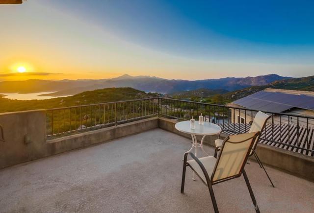 13037 Yerba Valley Way, Lakeside CA: https://media.crmls.org/mediaz/528b4a75-fb41-4e78-b2c6-b5201f213513.jpg