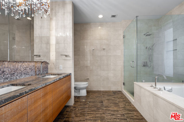 900 W Olympic Boulevard, Los Angeles CA: https://media.crmls.org/mediaz/528bfb25-2e30-42a4-bacf-d6f09bdad3d5.jpg
