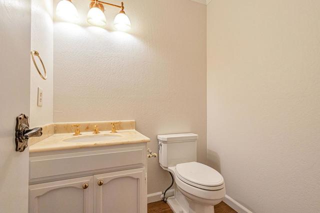 800 26th Avenue, San Mateo CA: https://media.crmls.org/mediaz/528c0bc3-c04c-48b9-8c22-0c0bc59d9748.jpg