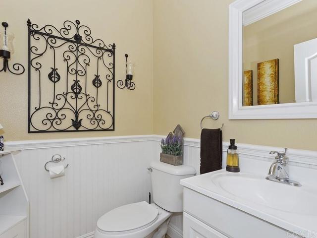 Detail Gallery Image 16 of 28 For 33557 Nandina Ln, Murrieta,  CA 92563 - 4 Beds | 2 Baths