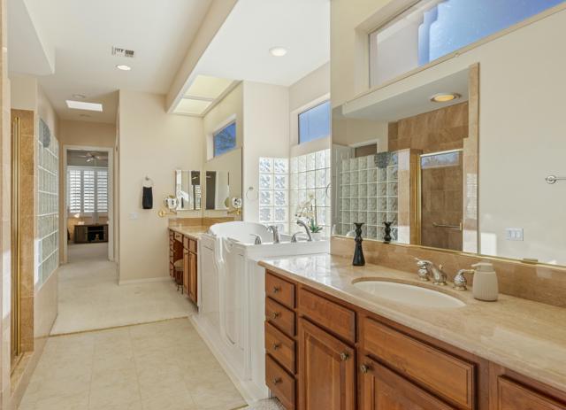 78770 Sunrise Mountain View, Palm Desert CA: https://media.crmls.org/mediaz/528c1187-7790-45da-9ece-f258666ba36b.jpg