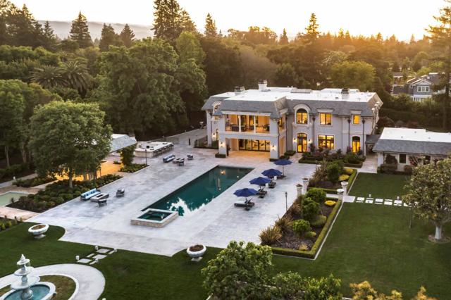 176 Encinal Avenue, Atherton CA: https://media.crmls.org/mediaz/528cb443-62c8-4af3-8db5-6bea9852d1b2.jpg