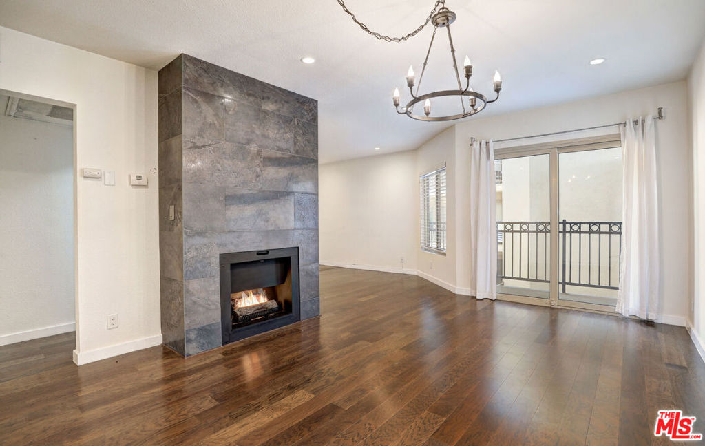 141 S Clark Drive #319