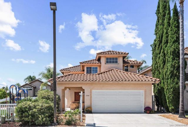 1593 Avenida Guillermo, Oceanside CA: https://media.crmls.org/mediaz/528d40b5-d21d-4cfd-9916-7ce282d6f9ee.jpg