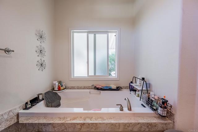 4650 Dulin, Fallbrook CA: https://media.crmls.org/mediaz/528d8591-fb17-4891-a187-2288a4f1fcdf.jpg