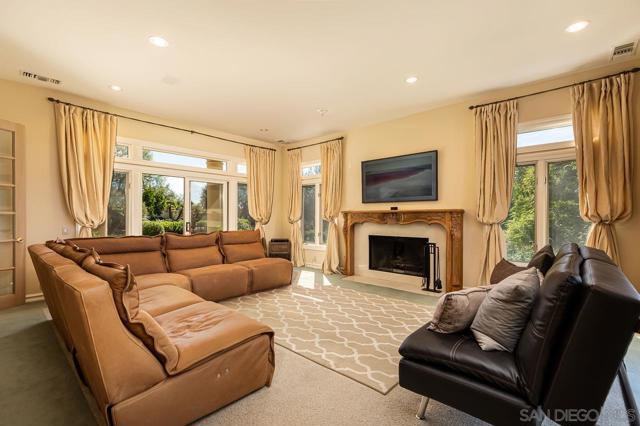 14440 Ridge Ranch Rd, Valley Center CA: https://media.crmls.org/mediaz/528ea955-4de6-4377-a2d8-939ea3a14ae7.jpg