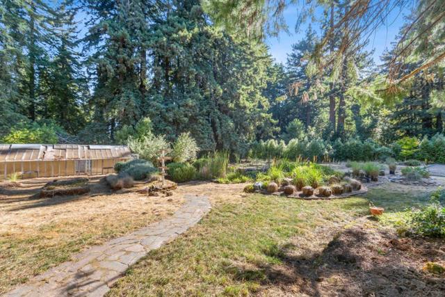 22370 Old Santa Cruz Highway, Los Gatos CA: https://media.crmls.org/mediaz/528ef642-6607-4cb8-ab70-a421ae793d0a.jpg
