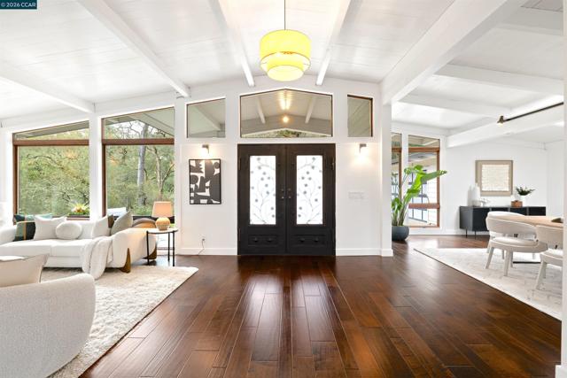 Image 8 of 28 For 8 Oak Arbor  