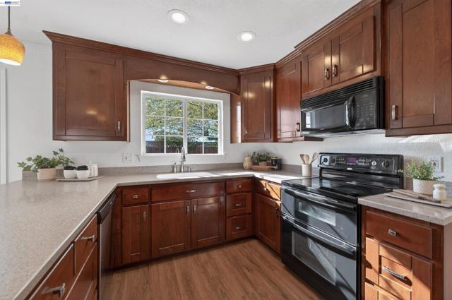 Image 11 of 30 For 1185 El Dorado Drive