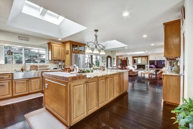 372 Fleming Avenue, San Jose CA: https://media.crmls.org/mediaz/52909ba7-9af8-4aac-a249-7852e22a80e1.jpg