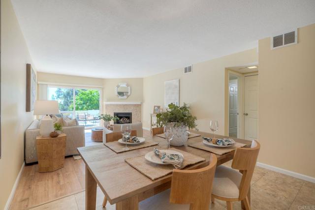 220 S Shorehang Lane, Encinitas CA: https://media.crmls.org/mediaz/529183cb-e067-4609-bf5f-08c341ac3d25.jpg