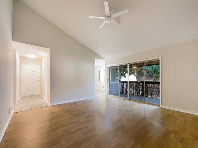 5513 Adobe Falls Rd, San Diego CA: https://media.crmls.org/mediaz/5291b518-5f16-4f12-95f1-a07520abd96a.jpg