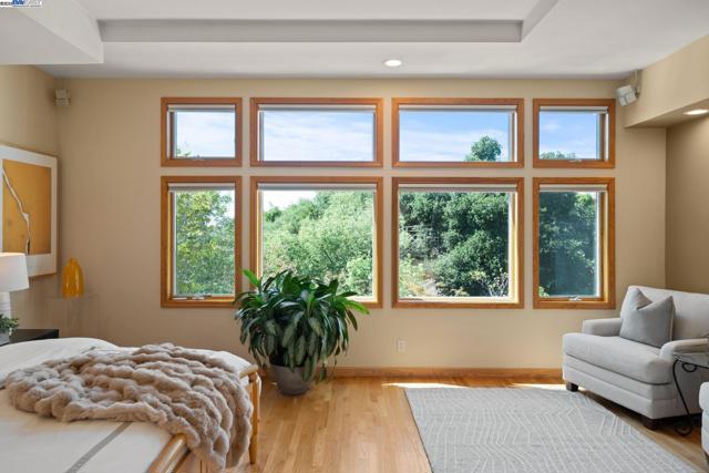 45221 Rutherford Ter, Fremont CA: https://media.crmls.org/mediaz/52920a6b-e3c0-4d84-947e-3b7f03e8b081.jpg