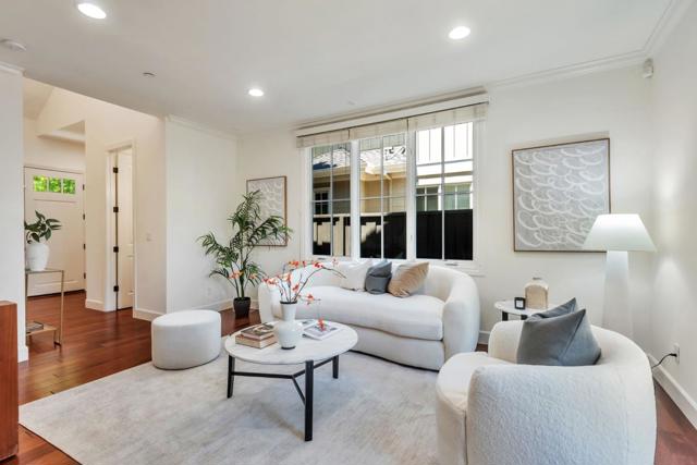 1601 Kentfield Avenue, Redwood City CA: https://media.crmls.org/mediaz/52928767-b63f-4d8b-b9dc-adc18f36bf08.jpg