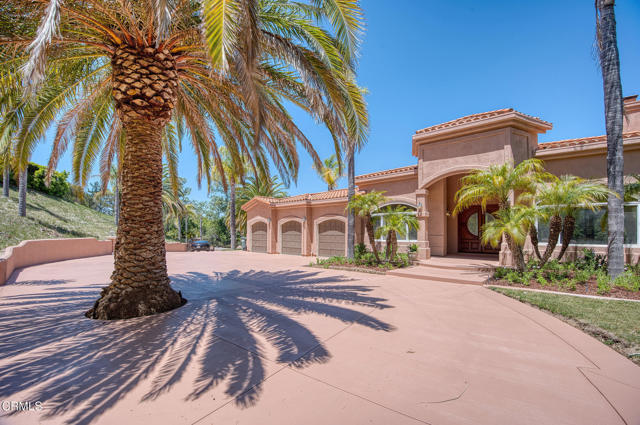 1690 Calle Tierra Vista, Camarillo CA: https://media.crmls.org/mediaz/52929172-b746-4775-820b-655d0cc50194.jpg
