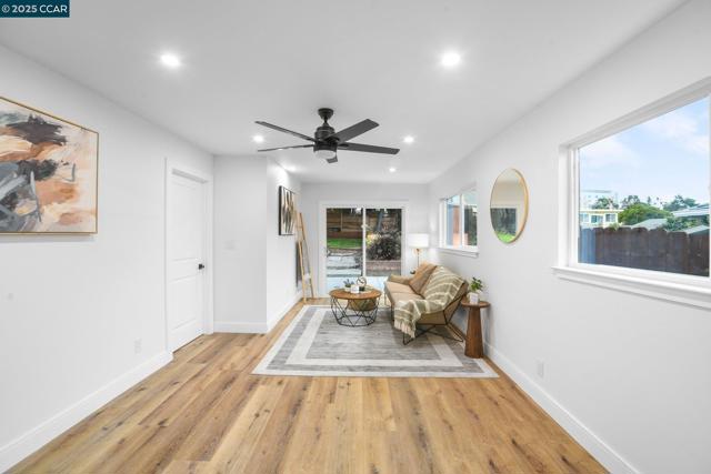 1348 E 26Th St, Oakland CA: https://media.crmls.org/mediaz/5293745a-87f6-4740-a9a3-40709255e70f.jpg