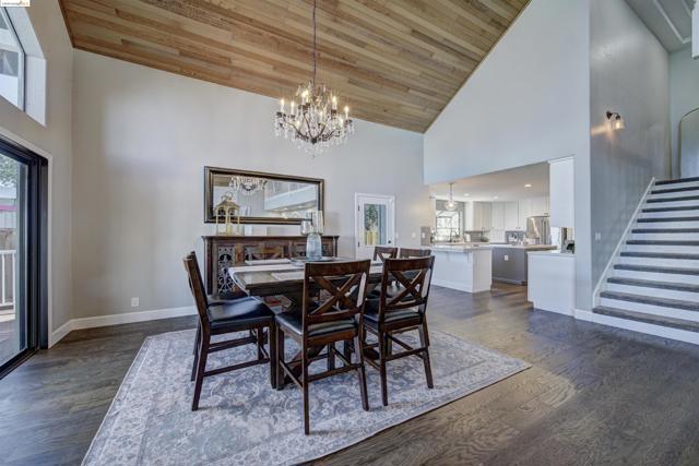 Image 13 of 45 For 2105 Cypress Pt