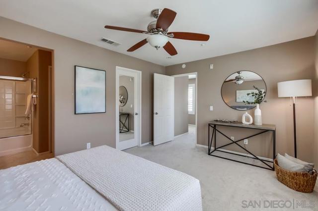 16915 HUTCHINS LANDING, San Diego CA: https://media.crmls.org/mediaz/529593b8-3aff-48ef-83b4-633b81067651.jpg