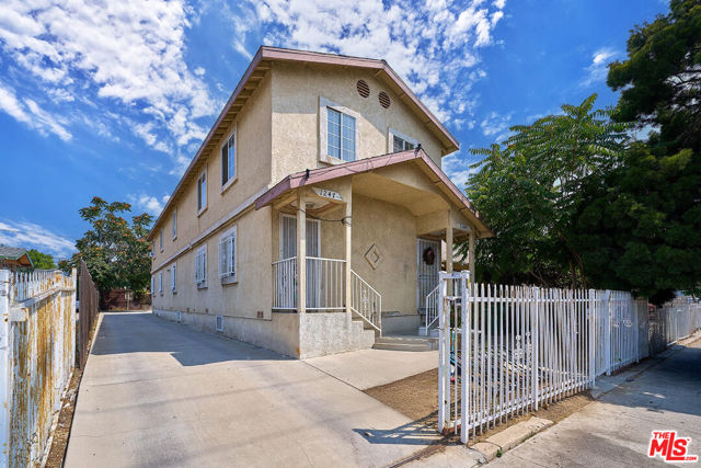 1247 E Vernon Avenue, Los Angeles CA: https://media.crmls.org/mediaz/5295c8b2-f634-4bae-87a3-560c5093c865.jpg