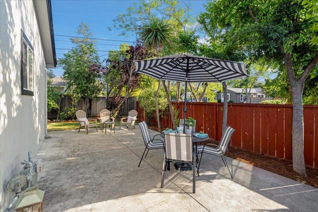 5494 Mary Jo Court, San Jose CA: https://media.crmls.org/mediaz/52960aca-647c-4b86-9d3a-3381418df52e.jpg