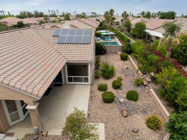 78368 Sunrise Canyon Avenue, Palm Desert CA: https://media.crmls.org/mediaz/52965609-26c8-43ed-94d9-8762f4f71fc5.jpg