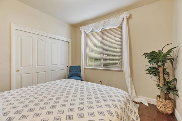 44737 Sun Valley Drive, King City CA: https://media.crmls.org/mediaz/5296b9c9-c578-4a88-b315-e7fc91f3cbb5.jpg