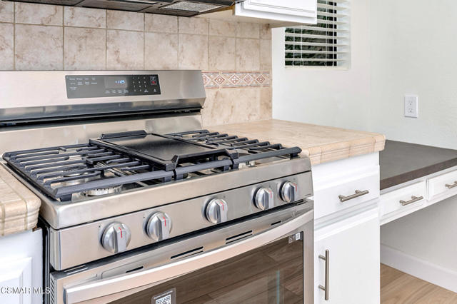 3011 Marigold Place, Thousand Oaks CA: https://media.crmls.org/mediaz/529873a4-43e5-4053-8a24-1277705ce970.jpg