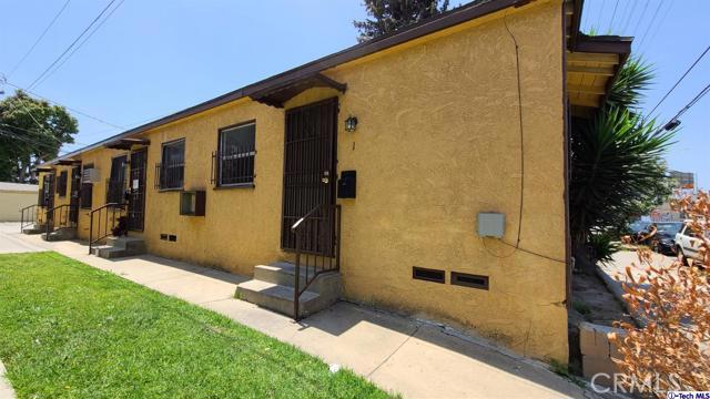 PRICED TO SELL! 11.45 GRM and 6.43% CAP Rate on Actuals! This charming 4 unit complex is located in the area of Park Mesa Heights within the City of Los Angeles, and consists of three single units with separate kitchens, and one bachelor unit. Section 8 pays based on units being 1 bedroom and title shows as 1 bedroom units. Various upgrades have been made to the exterior of the building and part of the interior units. A parking space is allotted for three of the four units. 2 units delivered vacant! The other 2 are Section 8 tenants, providing a steady cash-flow for owner. Low property expenses and easy management. Plenty of upside! Area is constantly being redeveloped. Total annual income is $54,588 with all units rented!