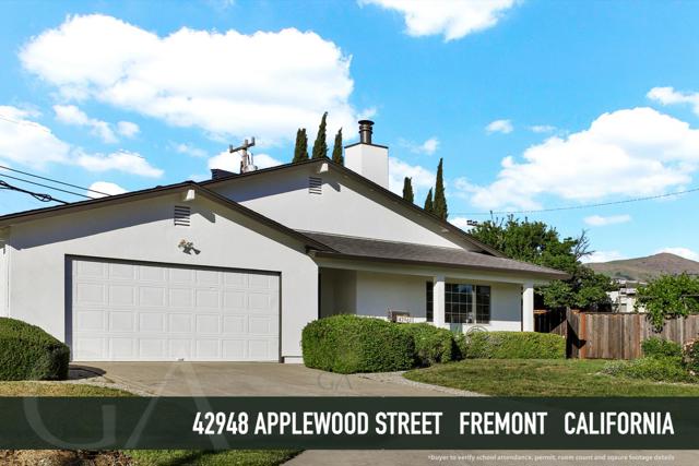 42948 Applewood Street, Fremont CA: https://media.crmls.org/mediaz/52999fa4-4ab3-4e76-af76-d36d95529881.jpg
