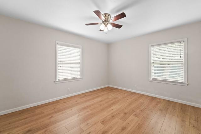 636 W 25th Street, Merced CA: https://media.crmls.org/mediaz/5299a2b8-ebb6-4792-ad6e-6f477aecb588.jpg
