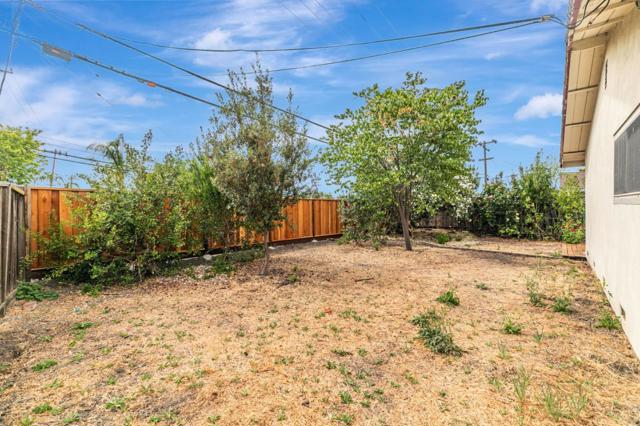 5799 Indian Avenue, San Jose CA: https://media.crmls.org/mediaz/5299c217-d95f-4b4b-a376-0a0f0f642c67.jpg