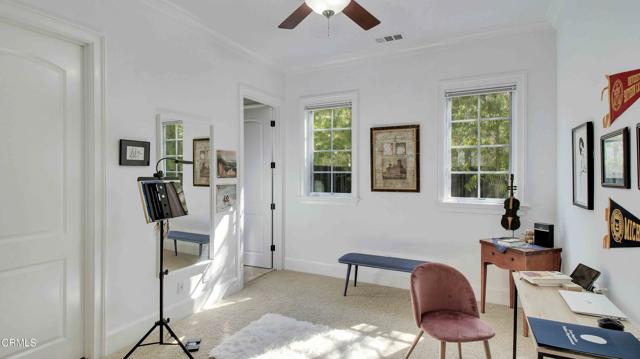 1929 Lyans Drive, La Canada Flintridge CA: https://media.crmls.org/mediaz/529a2f13-f066-4ec3-921c-89d5c27ef89c.jpg