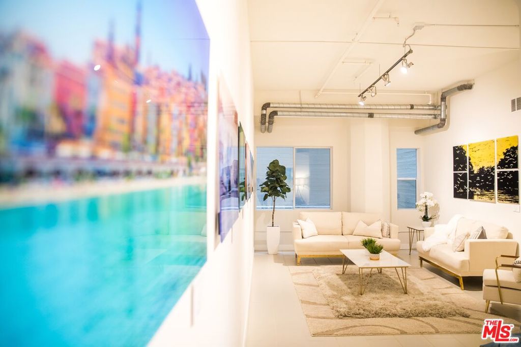 939 S Broadway 607, Los Angeles, CA 90015