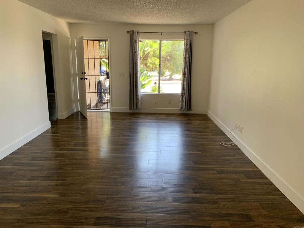 4554 Quailridge Drive - photo 2