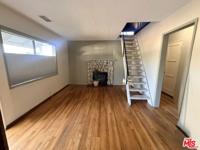 2952 Midvale Avenue, Los Angeles CA: https://media.crmls.org/mediaz/529bdf0b-dae4-4a57-bf42-7f71598585b0.jpg